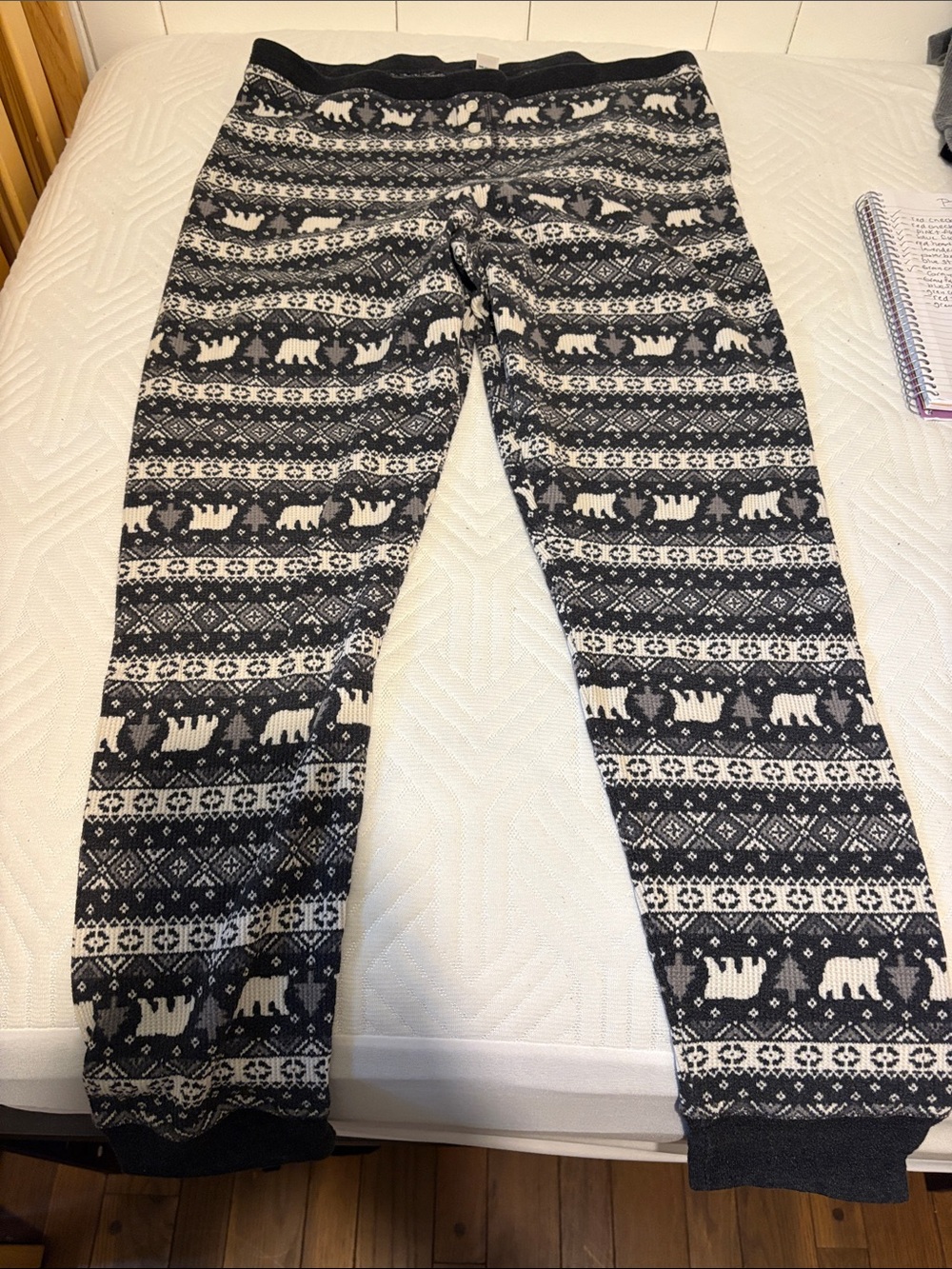 Old Navy Gray and White Polar Bear Fair Isle Pajama Joggers